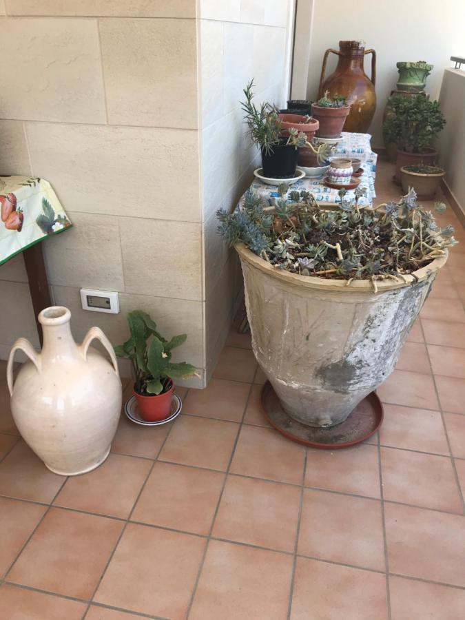مبيت وإفطار بولينيانو آ ماري Lo Scoglio المظهر الخارجي الصورة