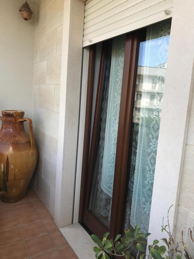 مبيت وإفطار بولينيانو آ ماري Lo Scoglio المظهر الخارجي الصورة